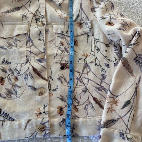 Pretty floral linen blend jacket! Perfect for spring/ summer! - Picture 7 of 8